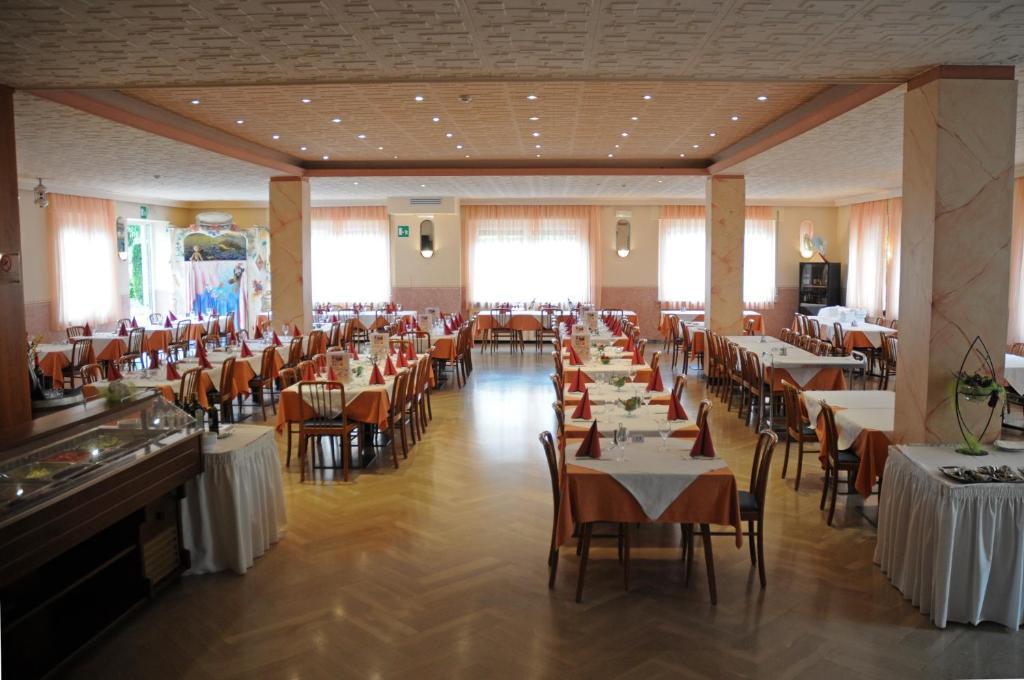 Albergo Alla Torre Siegler Im Thurm Мерано Экстерьер фото