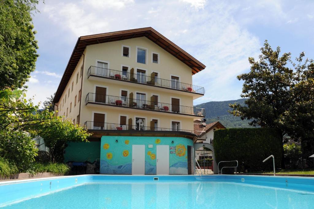 Albergo Alla Torre Siegler Im Thurm Мерано Экстерьер фото