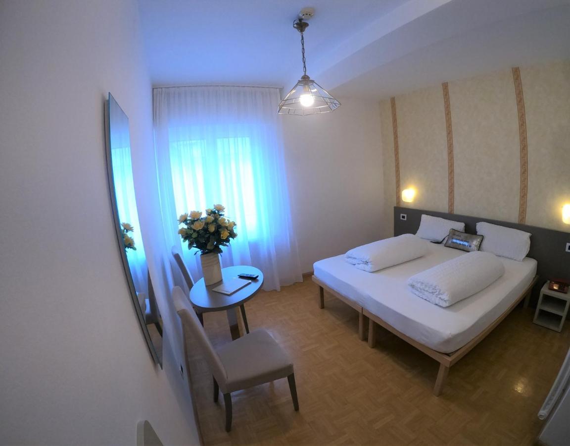 Albergo Alla Torre Siegler Im Thurm Мерано Экстерьер фото