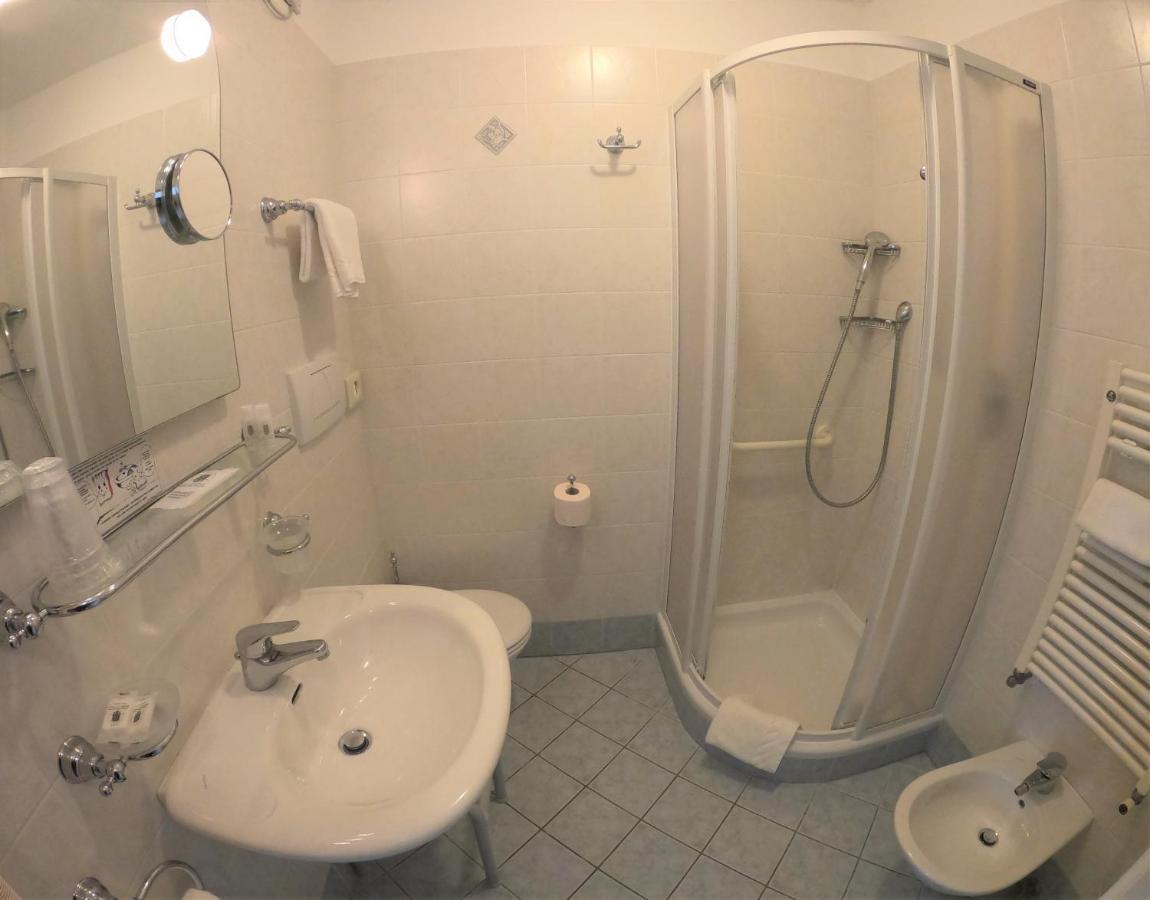 Albergo Alla Torre Siegler Im Thurm Мерано Экстерьер фото