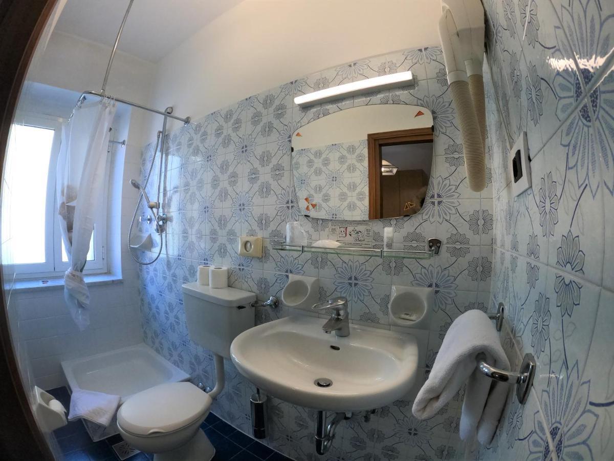Albergo Alla Torre Siegler Im Thurm Мерано Экстерьер фото