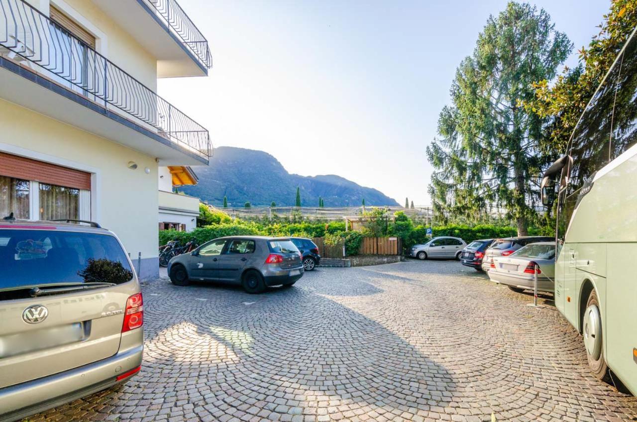 Albergo Alla Torre Siegler Im Thurm Мерано Экстерьер фото
