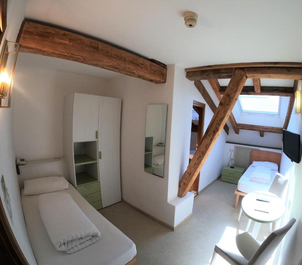 Albergo Alla Torre Siegler Im Thurm Мерано Экстерьер фото